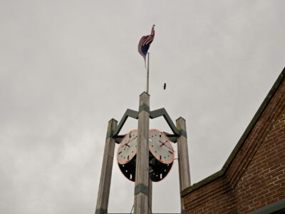 The top of the tower at Kelso/Longview Station.