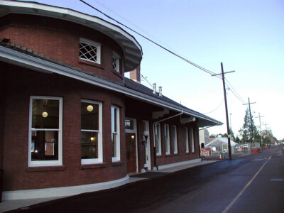 Outside of Eugene Station