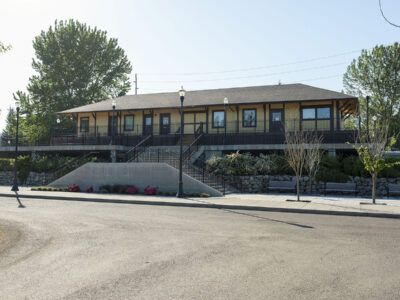 Stairs to Oregon City Station.