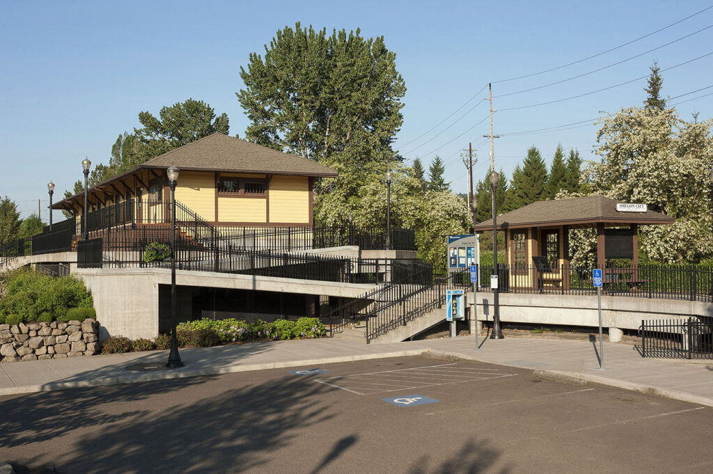 Oregon City Station exterior.