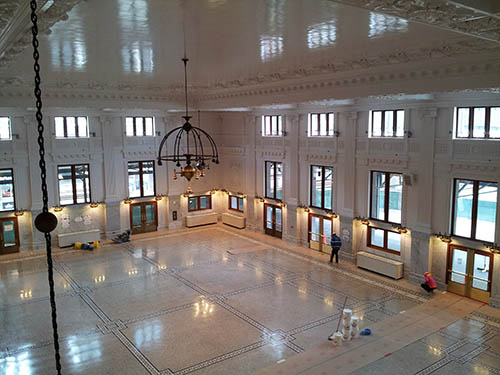 Interior view of the main hall at King Street Station.