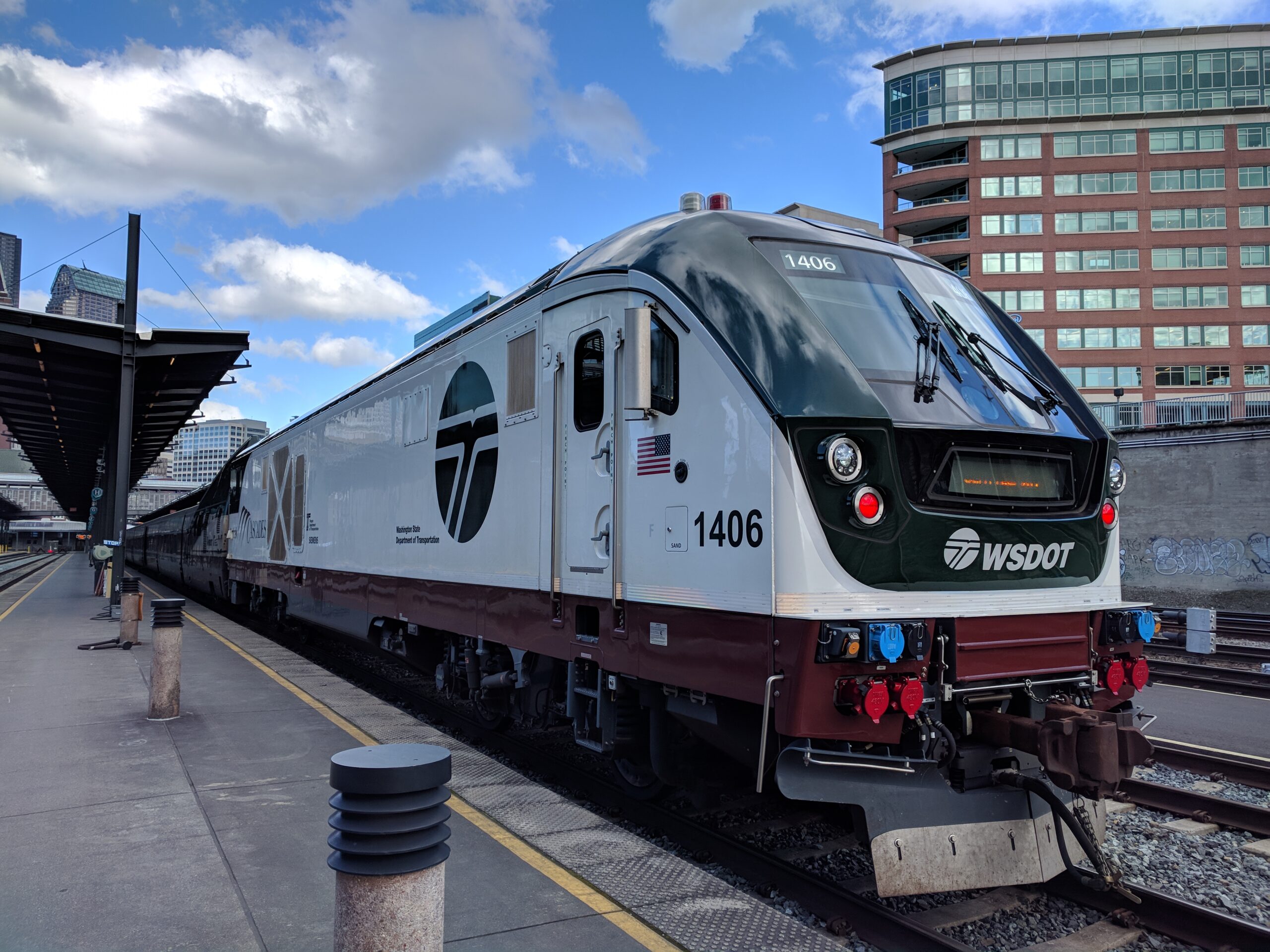 An Amtrak Cascades train at the platform at King Street station.